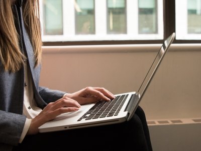 2025中国人远程开设美国银行账户全攻略