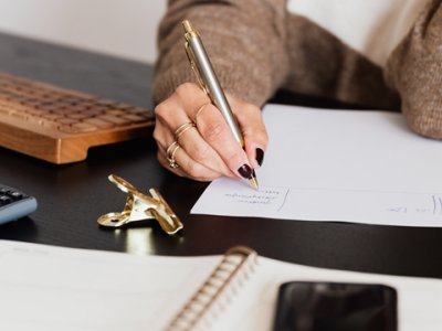 美国NIW绿卡申请全攻略：条件、排期与技巧一次性掌握