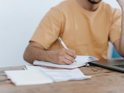 恒生银行启动30亿港元回购，净利润降三成仍增派息