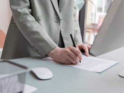 2025香港公司注册优势与新政解析 | 税率低至8.25%