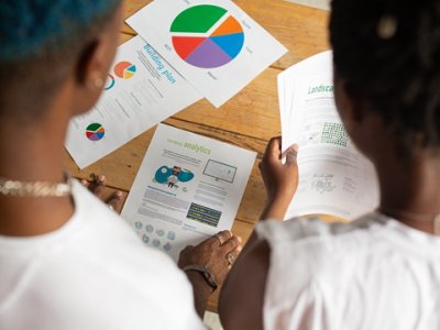 美国公司开户全攻略：八大银行流程、费用与适用场景详解