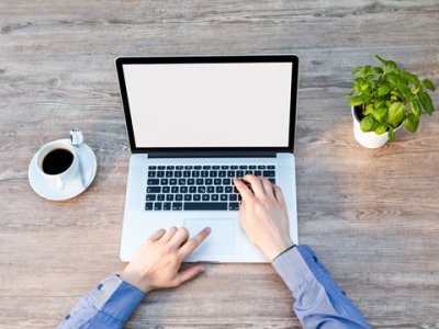 中国人热衷申请美卡和开美国账户的8大优势与实用场景