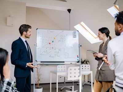 银行开户后税务备案指南：避免双重征税与合规申报