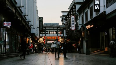 跨境电商独立站到底怎么建?自建站≠瞎折腾,外贸网站和单位官网做出来要花多少真钱 跨境电商独立站到底怎么建?自建站≠瞎折腾,外贸网站和单位官网做出来要花多少真钱
