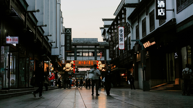 自建独立站到底花多少钱?跨境运营+户外品类独立站收费全拆解 自建独立站到底花多少钱?跨境运营+户外品类独立站收费全拆解